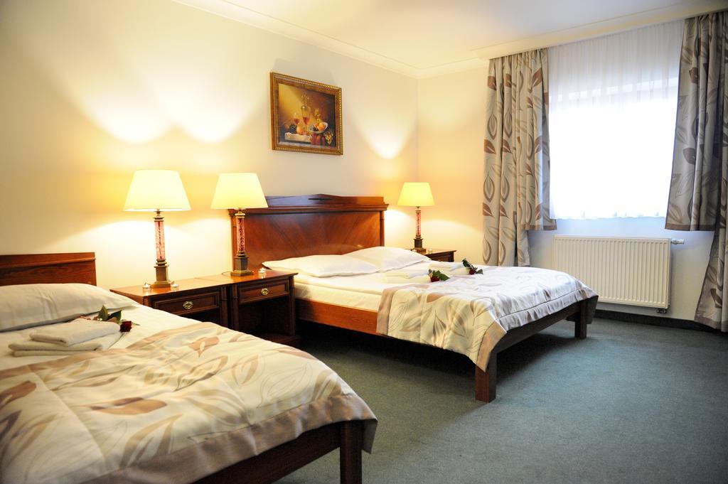 Hotel Czardasz Koziegłowy Rom bilde