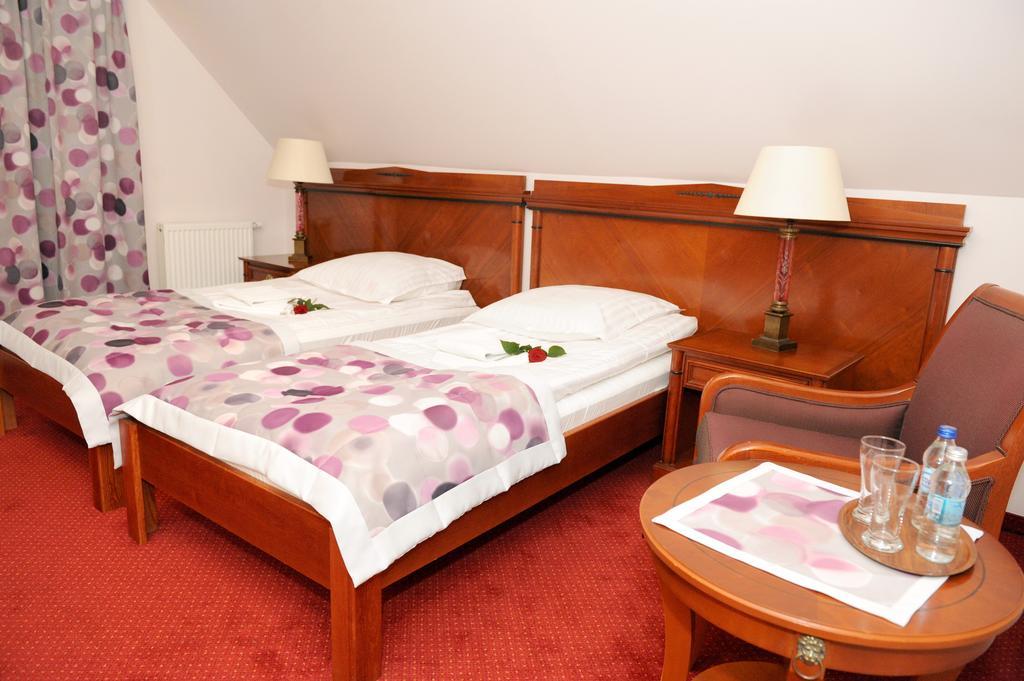 Hotel Czardasz Koziegłowy Rom bilde