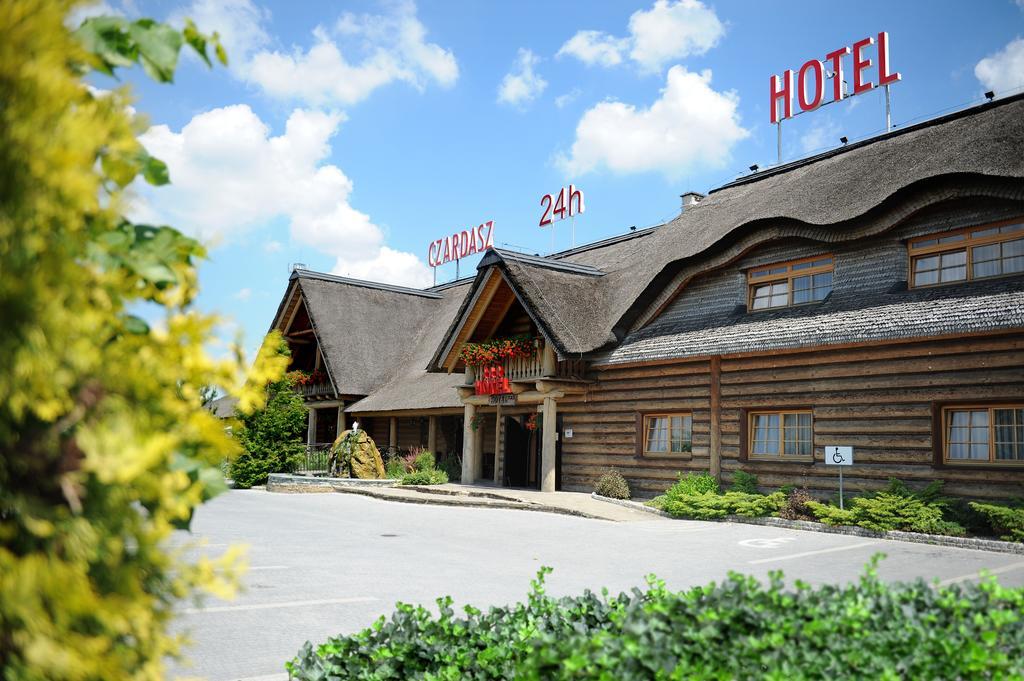 Hotel Czardasz Koziegłowy Eksteriør bilde